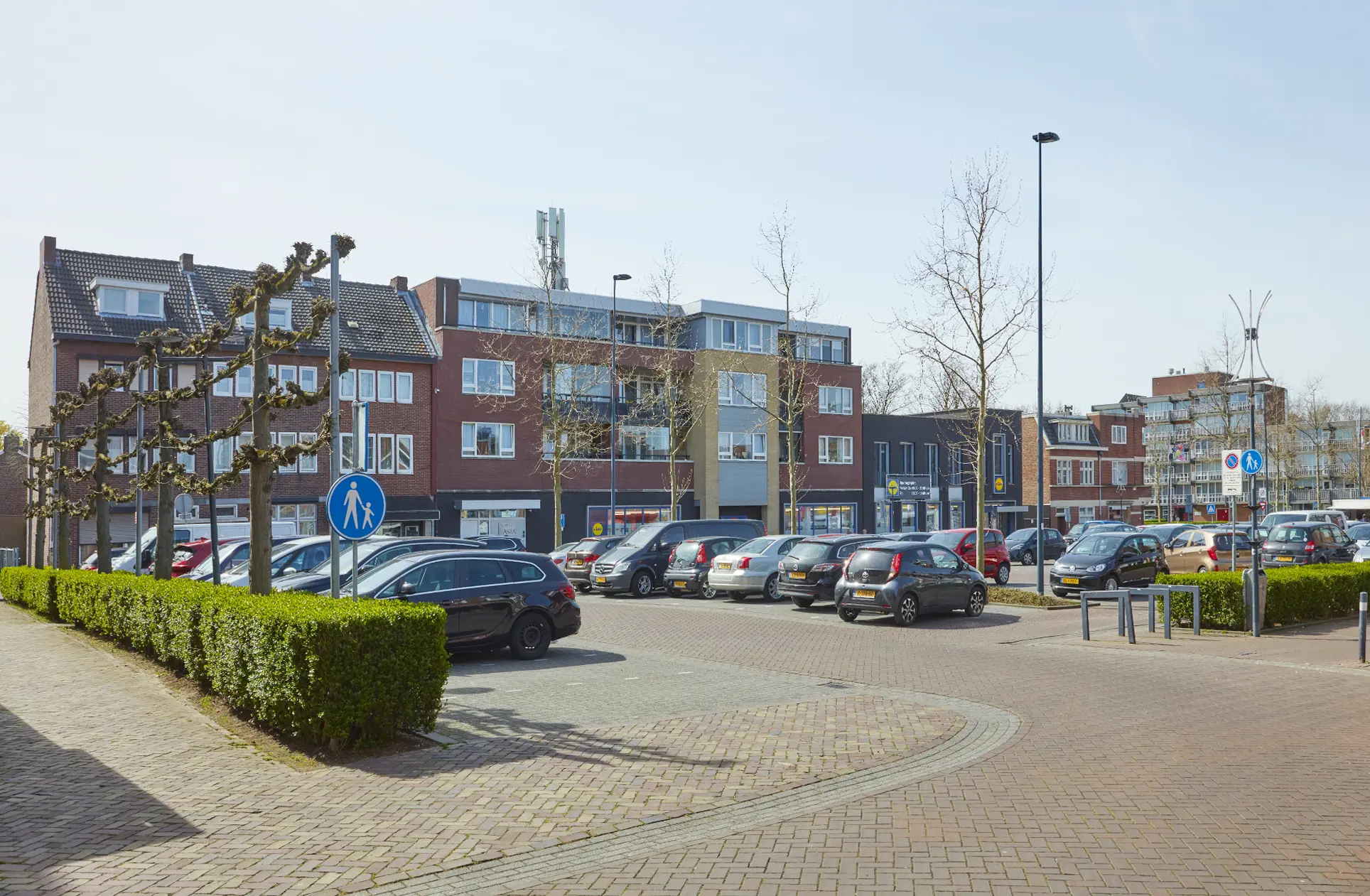 De zuidzijde van de markt van Schaesberg